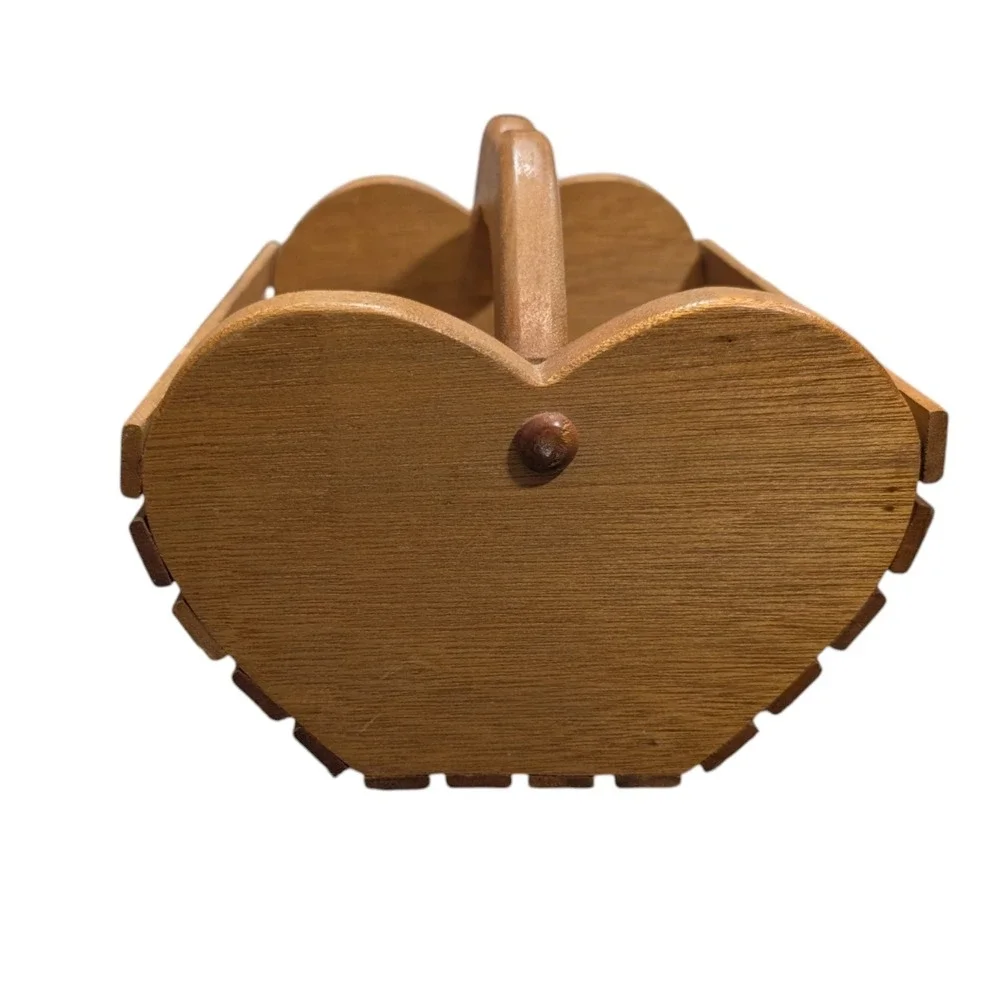 Vintage Heart Shaped Wooden Slat Basket Caddy with Handle Farmhouse Decor
